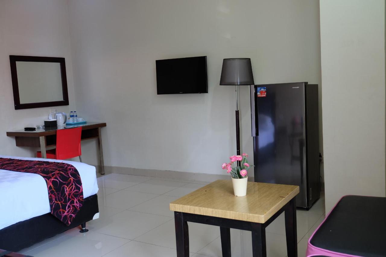 Atlantic Hotel Ambon Exteriör bild